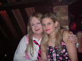 ??? Wha are these lovely girls ???
